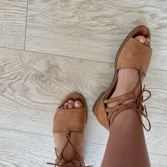 Paul Green leather Morea lace-up sandal - Picture 7 of 8